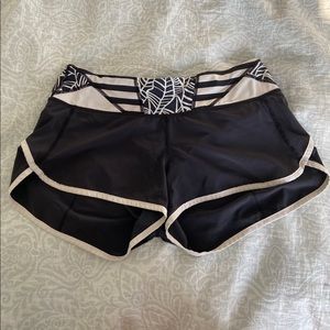 Lululemon Shorts | Size 6